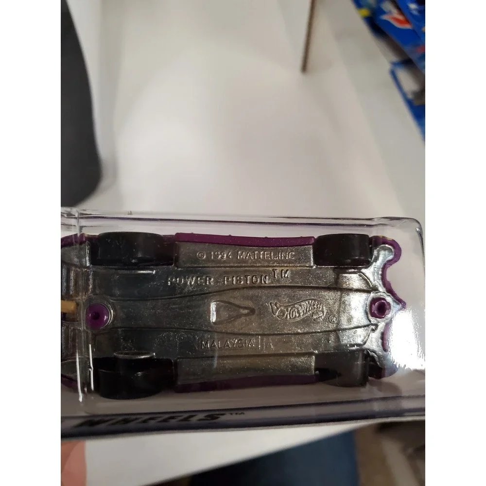 Hot Wheels Techno Bits Series Power Pistons ,#2/4 card #690 3 spoke variation
